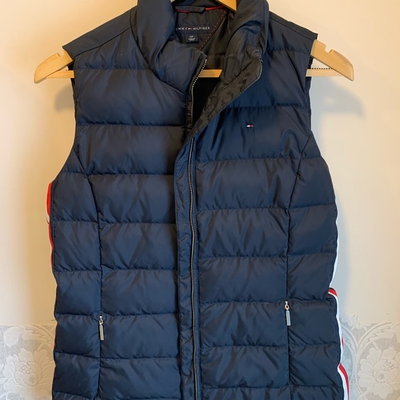 Tommy Hilfiger vest - Picture 1 of 4